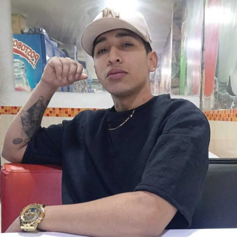 Moreno-Latino — FansOnlyX creator profile