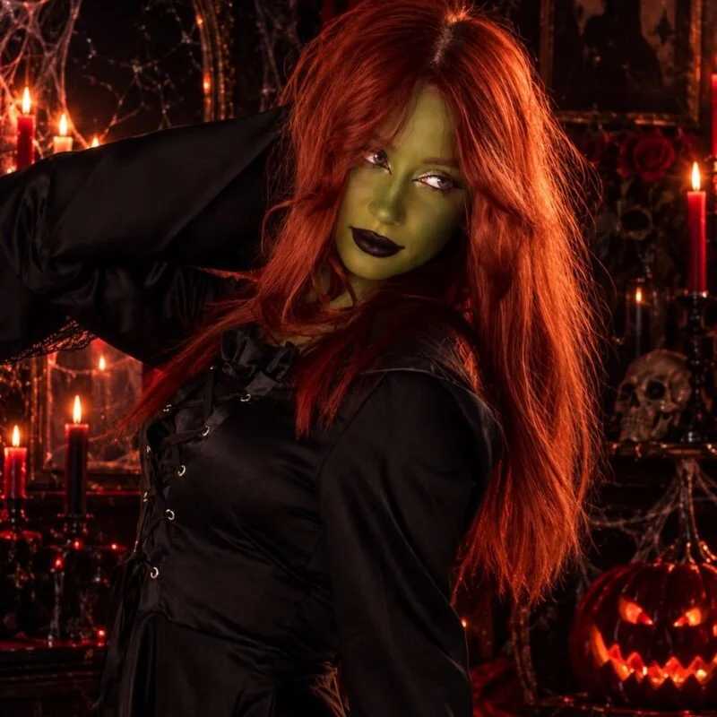 WICKEDEMBER — FansOnlyX creator profile