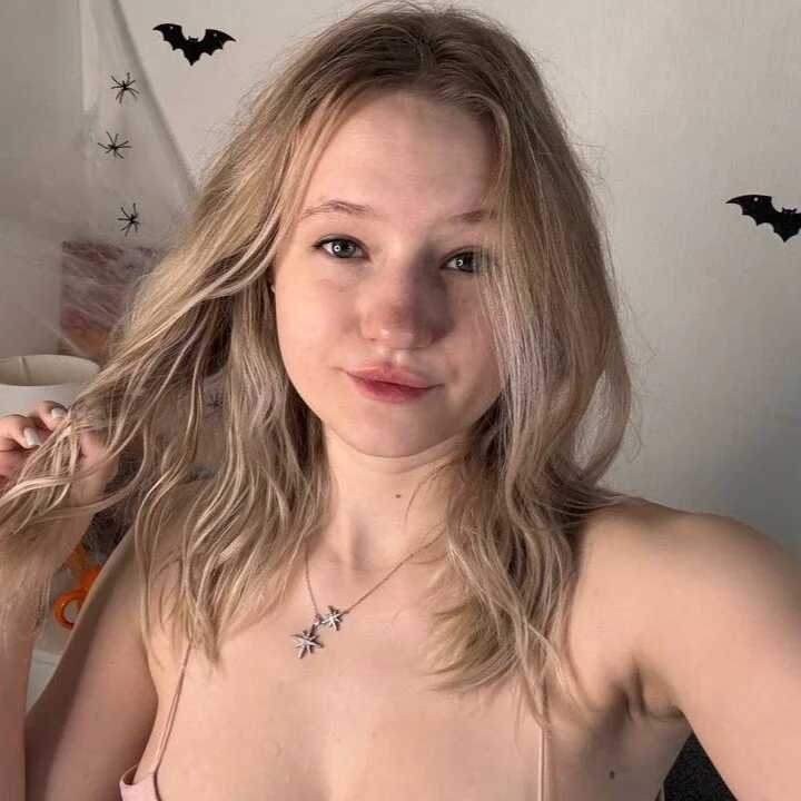 MaydaFoulk — FansOnlyX creator profile