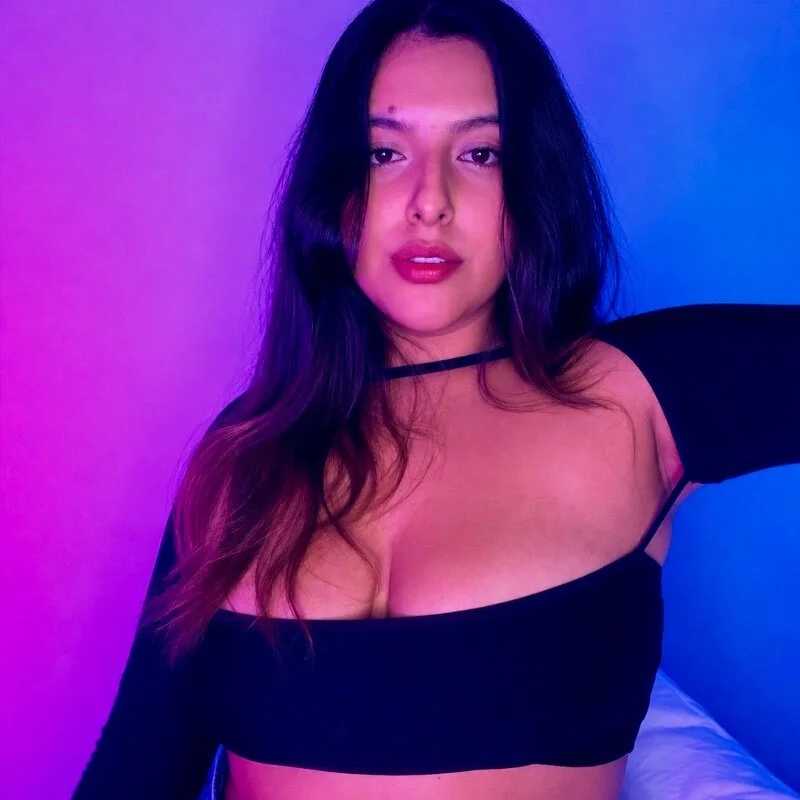 ivy_white — FansOnlyX creator profile