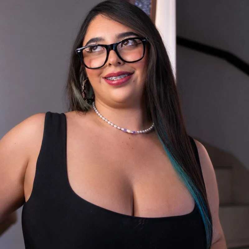 DaphneVelvet — FansOnlyX creator profile