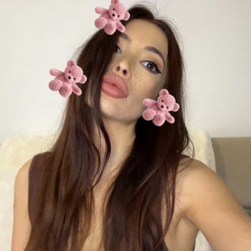 AnnaaXO — FansOnlyX creator profile