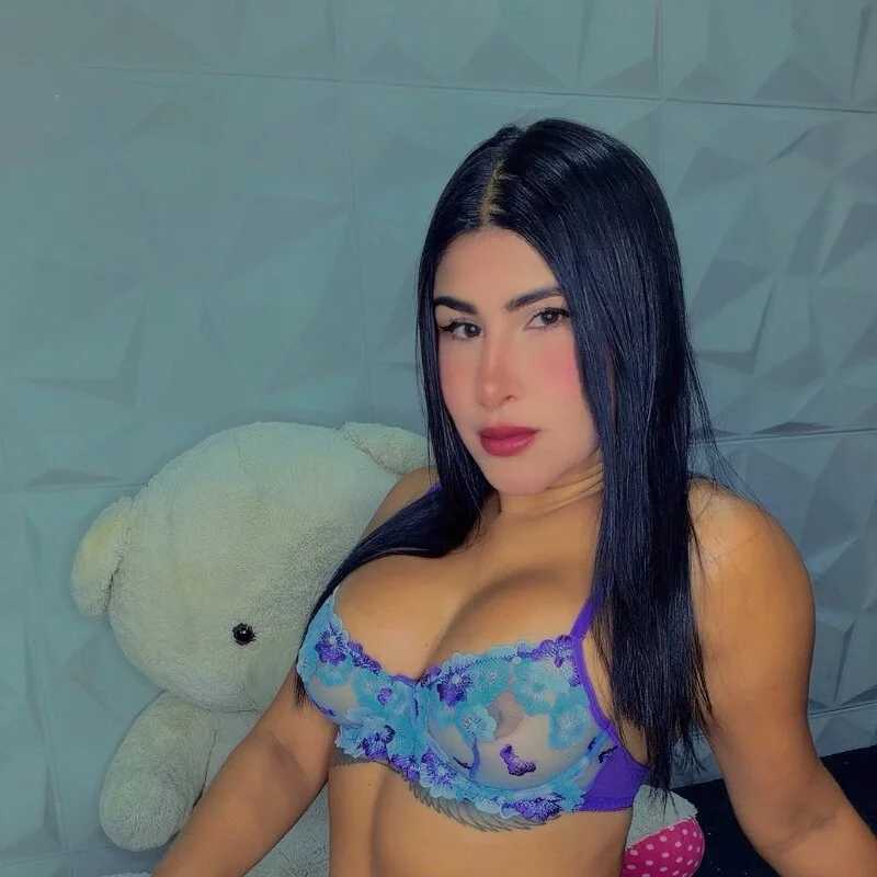 rosalia-04 — FansOnlyX creator profile