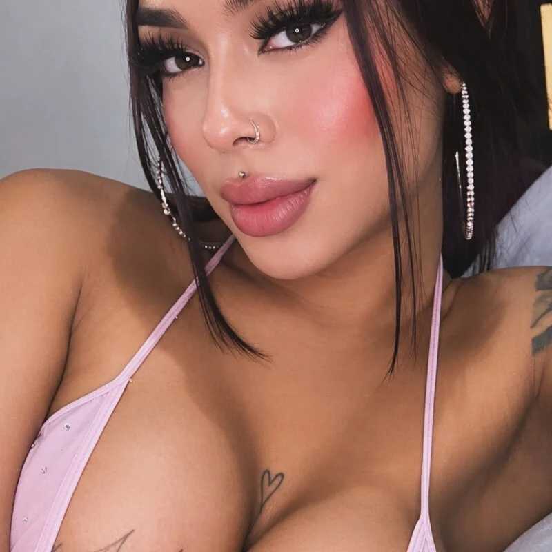 _Tinaqueen — FansOnlyX creator profile