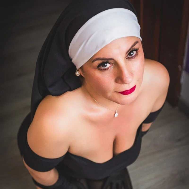 Samantha_Brm — FansOnlyX creator profile