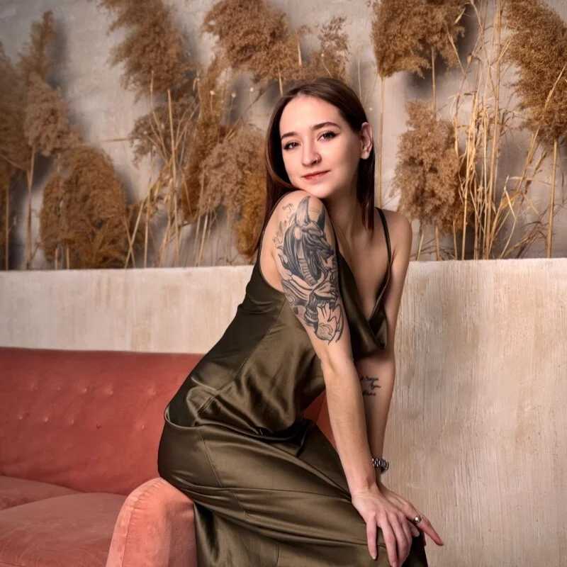 sara_rossseee — FansOnlyX creator profile