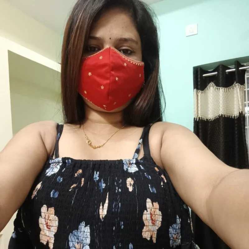 Ruhi_2080 — FansOnlyX creator profile