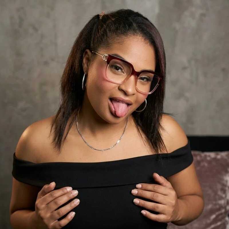 abbyjone — FansOnlyX creator profile