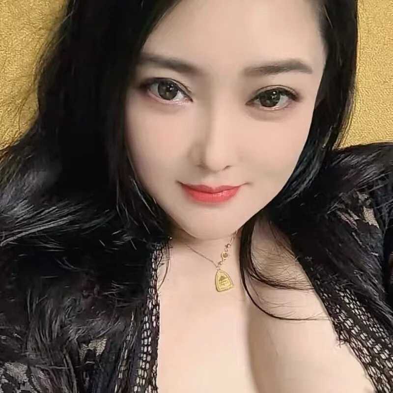 Yueyue181 — FansOnlyX creator profile
