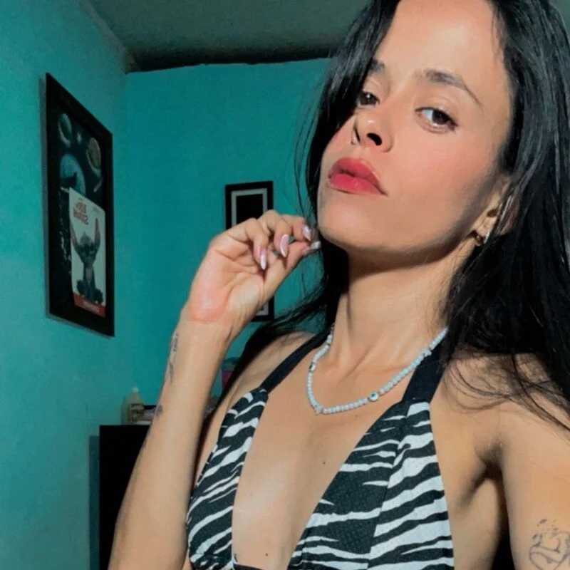 Mia_sexy18_ — FansOnlyX creator profile