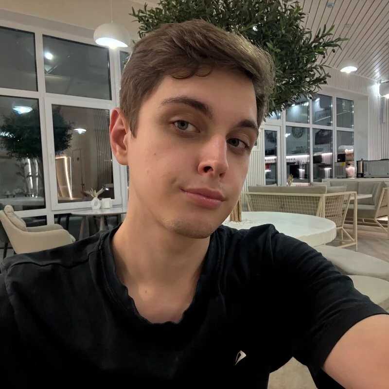 HandsomeTrouble — FansOnlyX creator profile