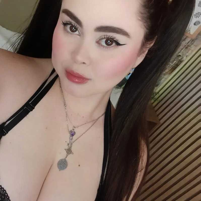 LolaVillalobos — FansOnlyX creator profile