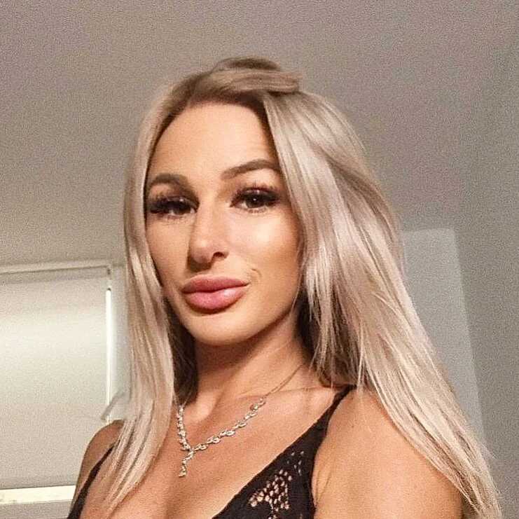 Liana_Lou — FansOnlyX creator profile