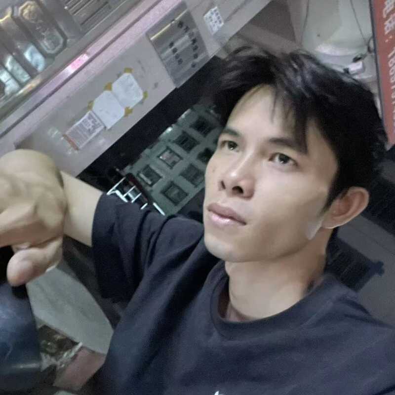 Dickk17 — FansOnlyX creator profile