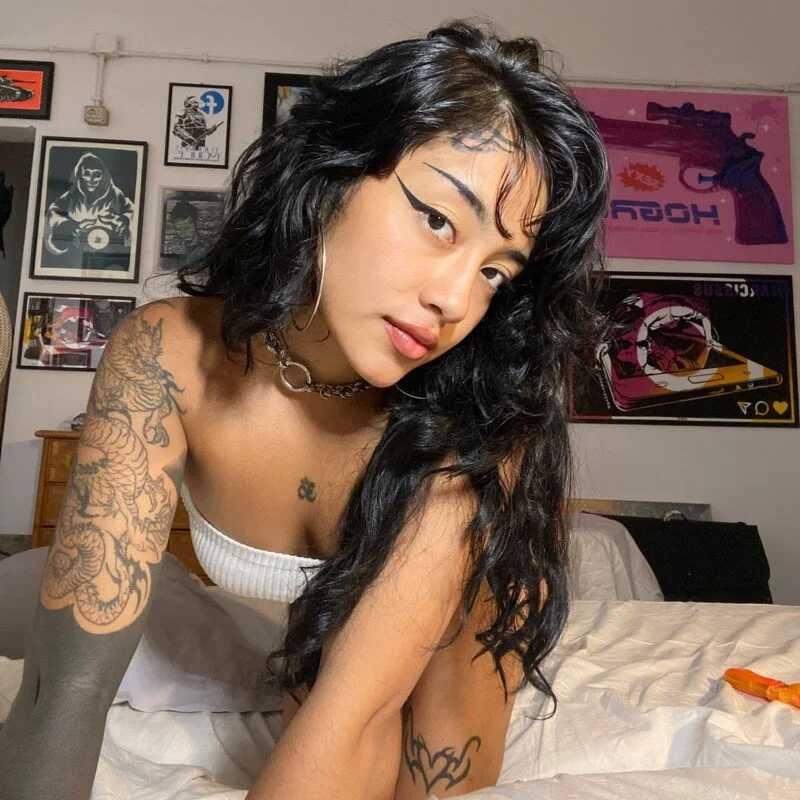 SayVivi — FansOnlyX creator profile
