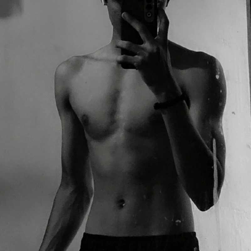MR_Handsomeee — FansOnlyX creator profile