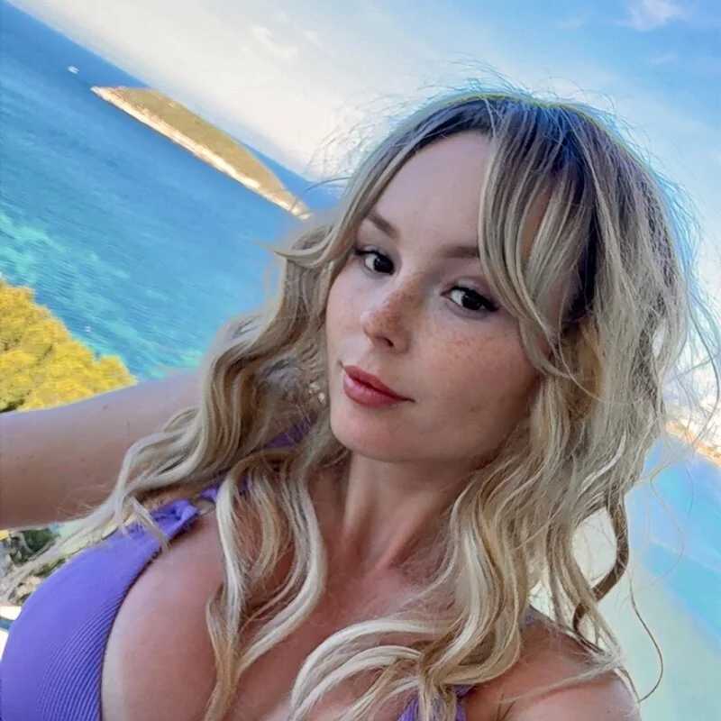 Mila_Kaminski99 — FansOnlyX creator profile