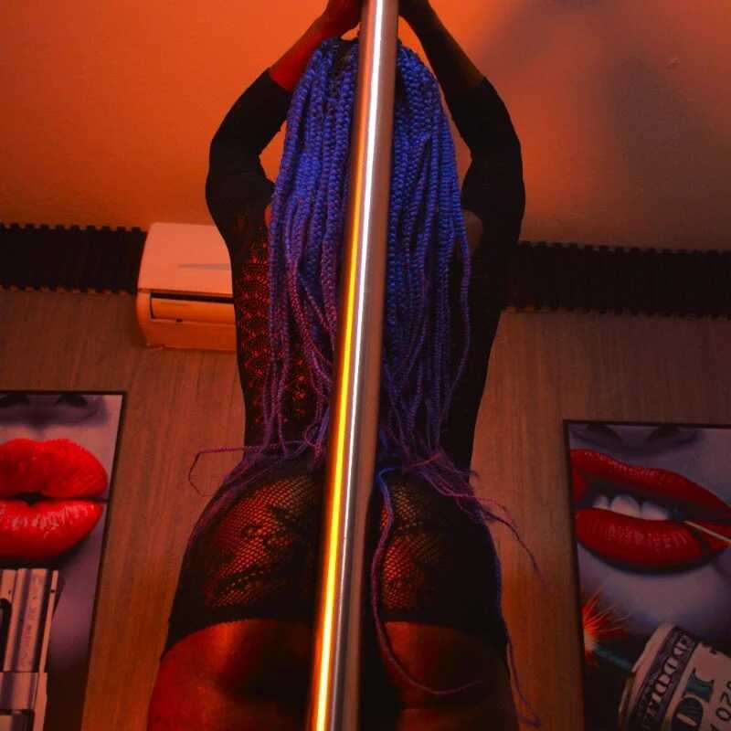 ebony_valentina — FansOnlyX creator profile