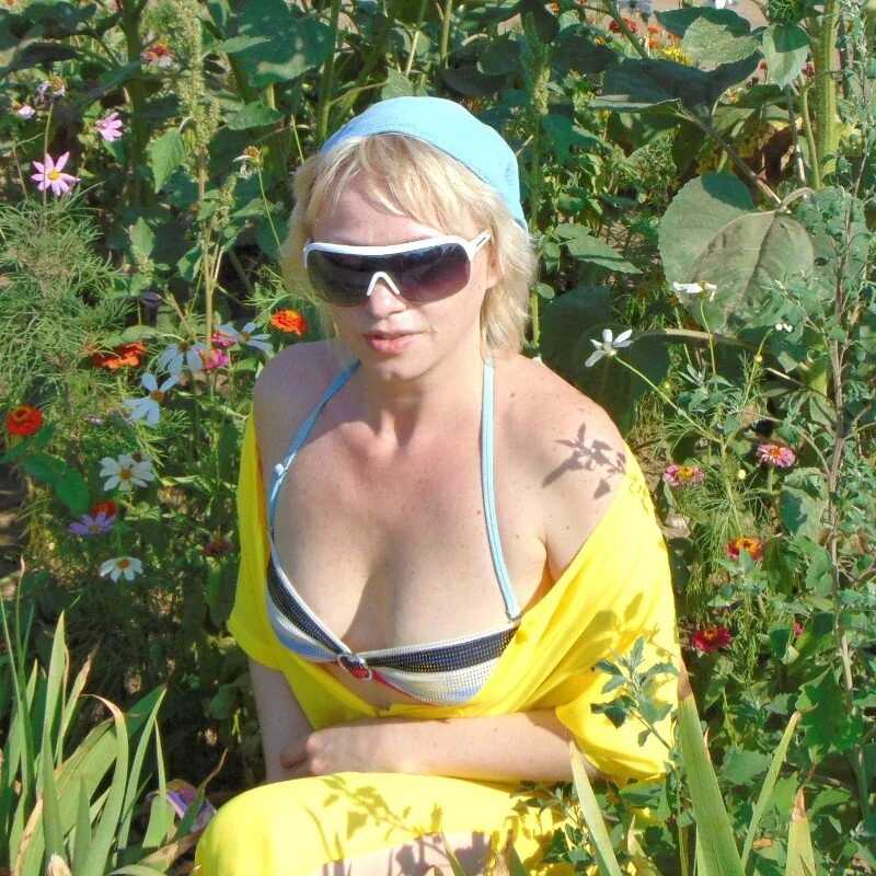 NaughtyMILF4UX — FansOnlyX creator profile