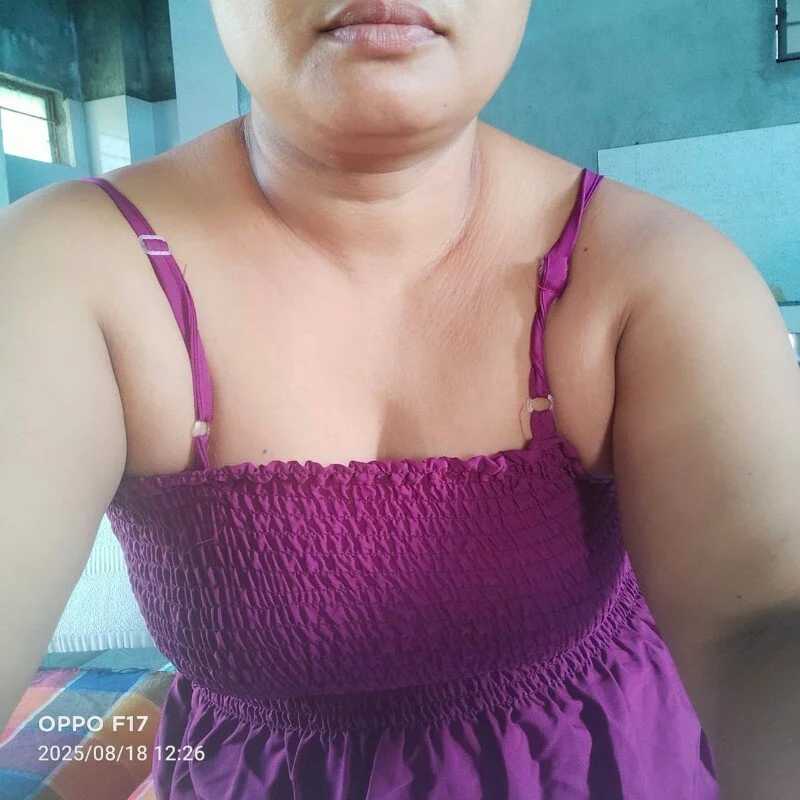 Rashi_bhabi — FansOnlyX creator profile