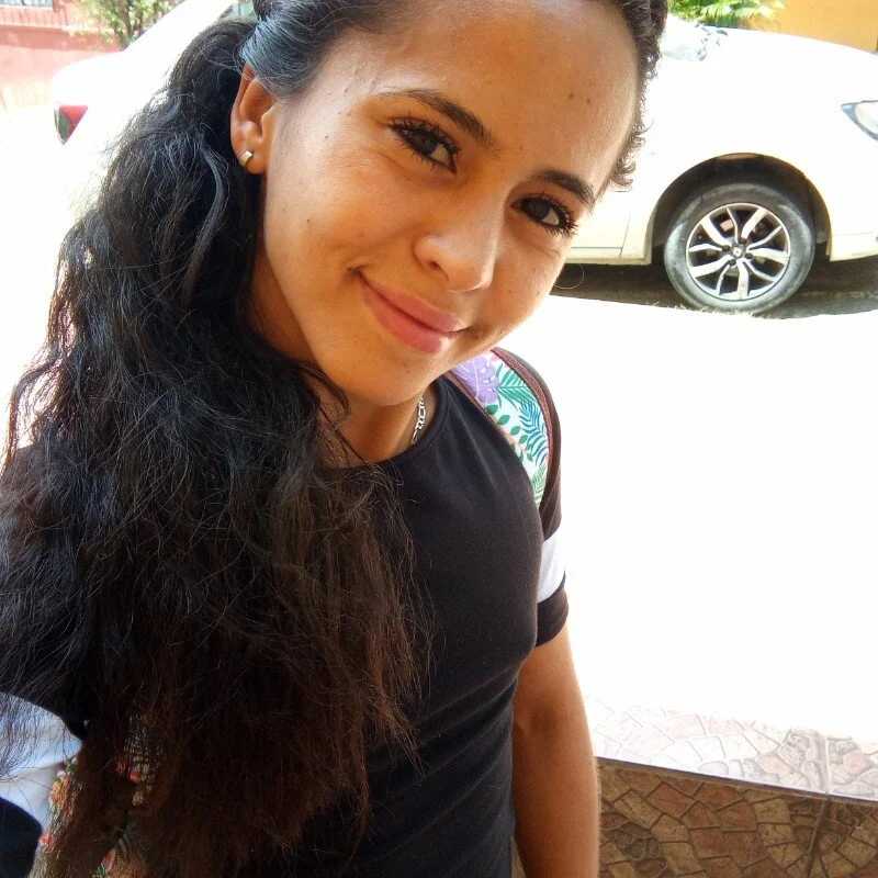 zoe_max — FansOnlyX creator profile