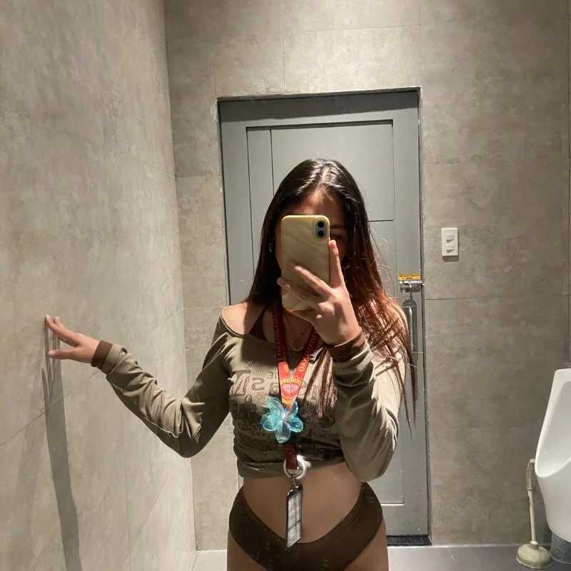 Regina_hugeassxx — FansOnlyX creator profile