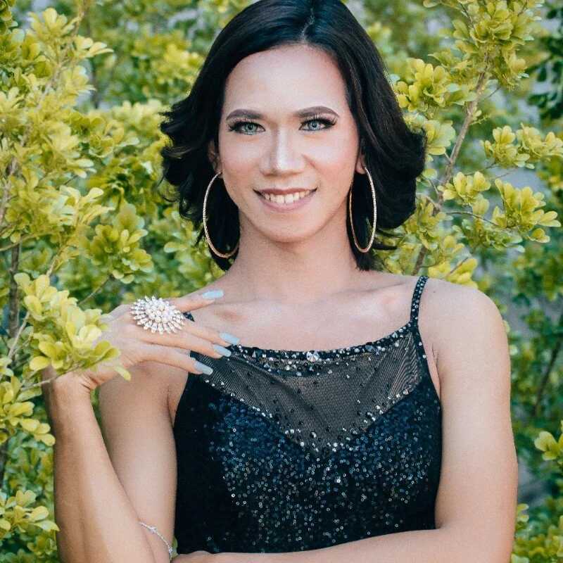 Gurl_NextDoor — FansOnlyX creator profile