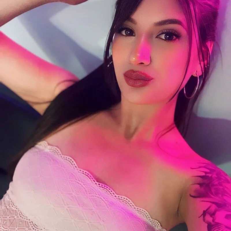 Abril_Squirt — FansOnlyX creator profile
