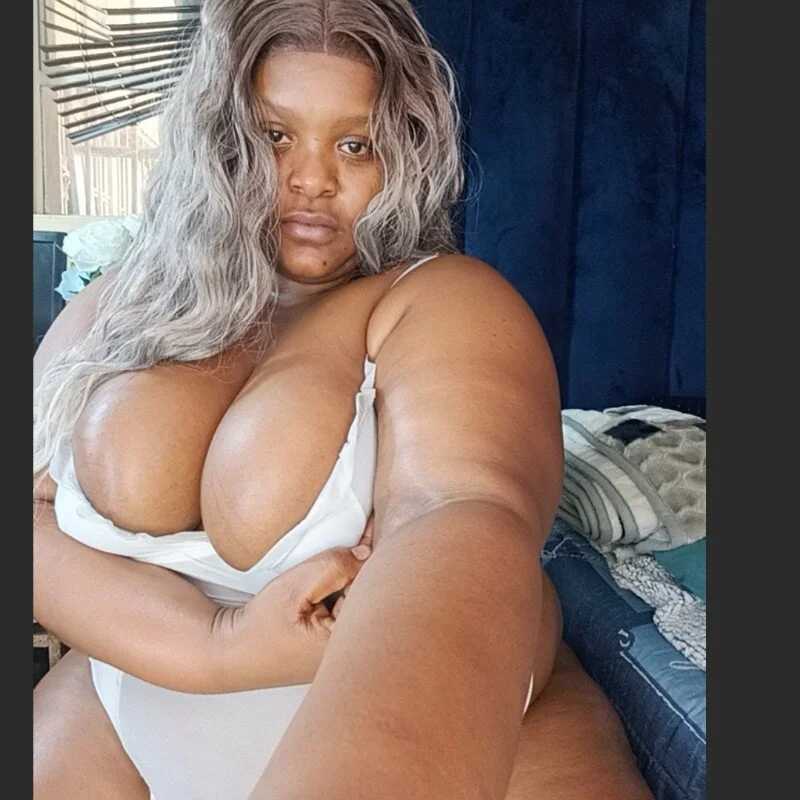 ChoklitBerryXX — FansOnlyX creator profile