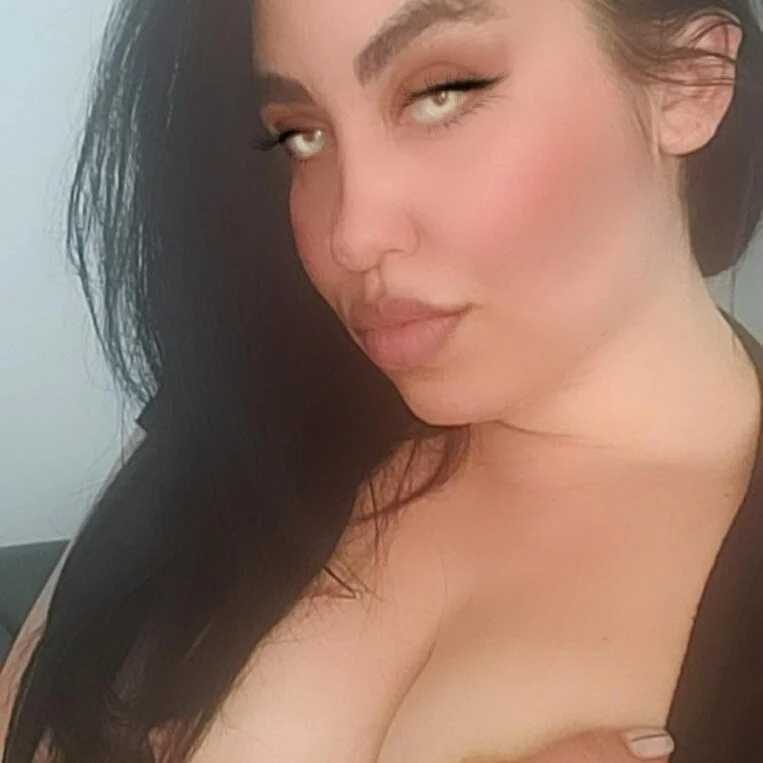 WetFlower69 — FansOnlyX creator profile