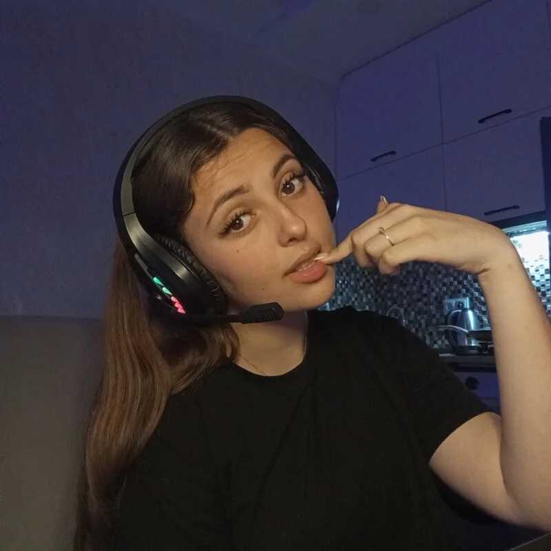 sylvia_a — FansOnlyX creator profile