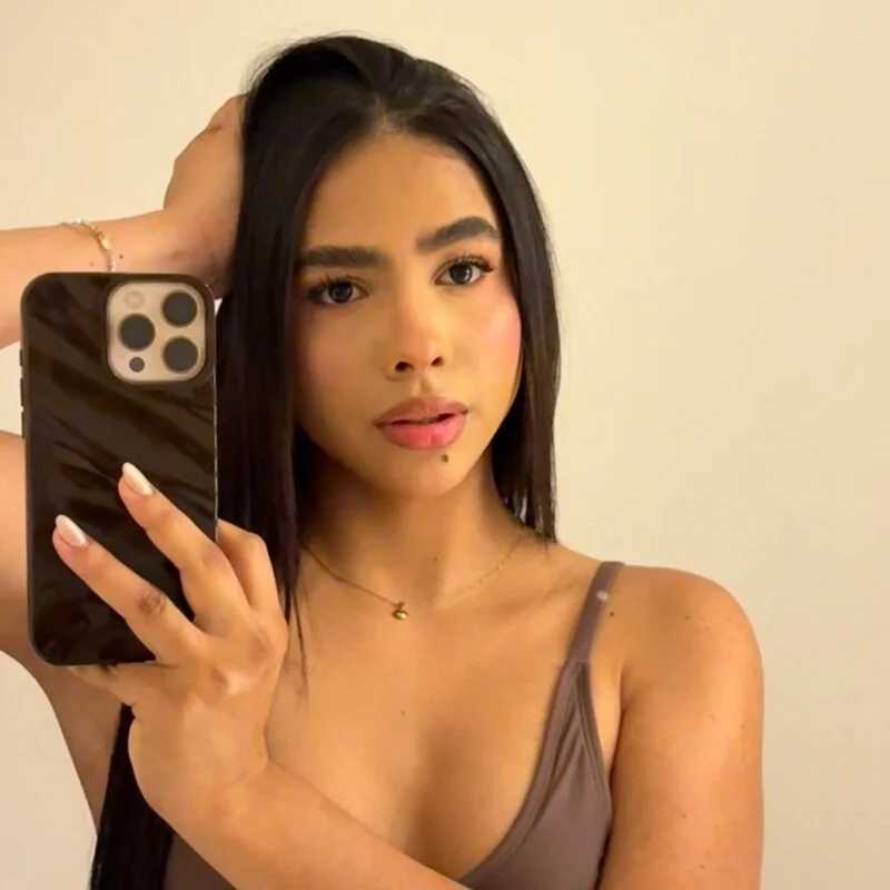 LucySalvatore_ — FansOnlyX creator profile