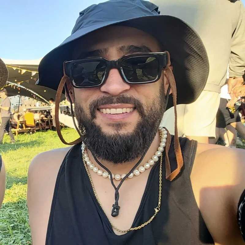 Alejandro_3618 — FansOnlyX creator profile