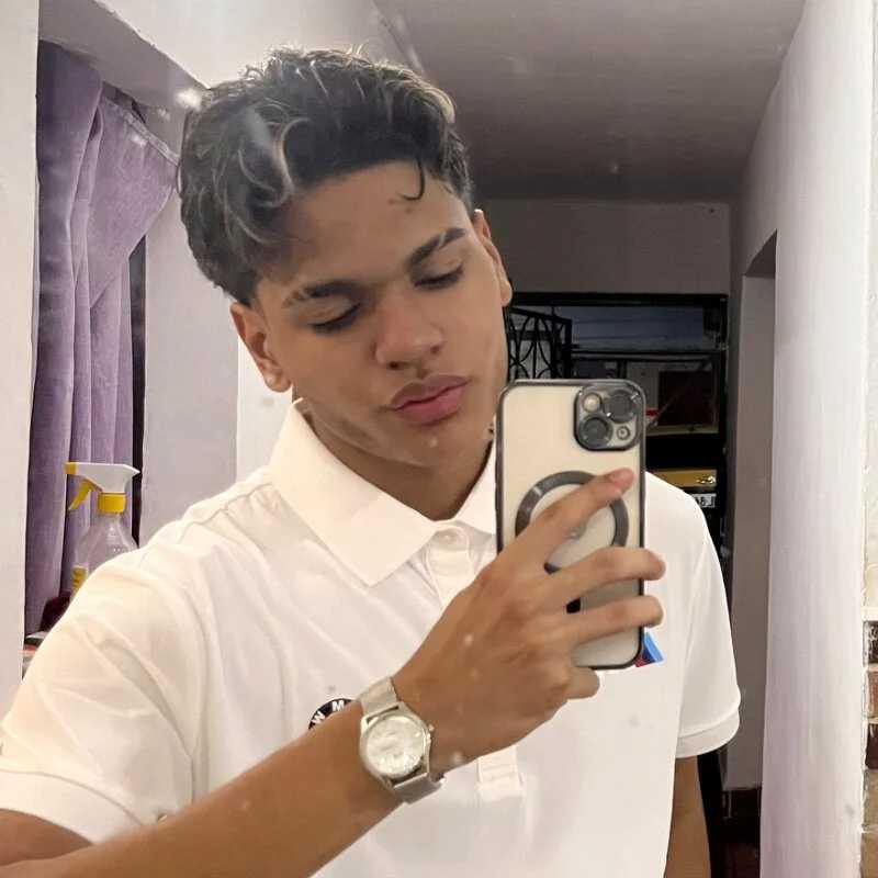 Horny_Apolo — FansOnlyX creator profile