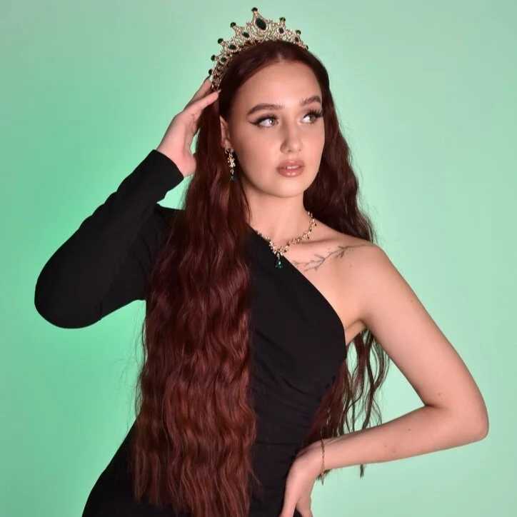 SabrinaCandi — FansOnlyX creator profile