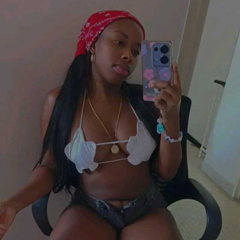 Avni94 — FansOnlyX creator profile