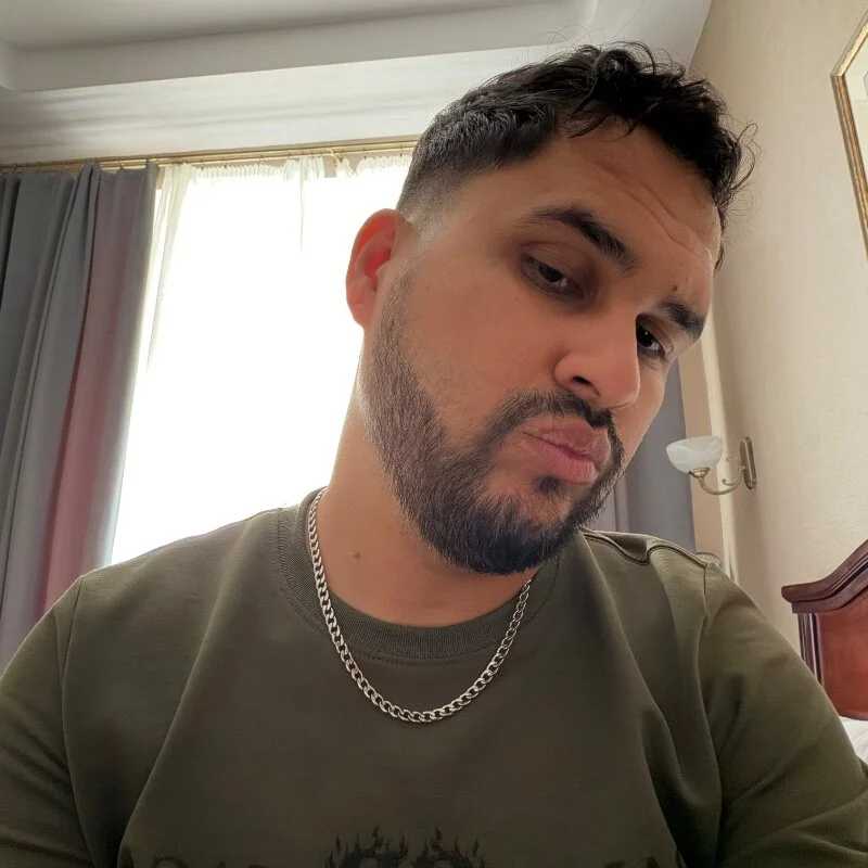 renibisex — FansOnlyX creator profile