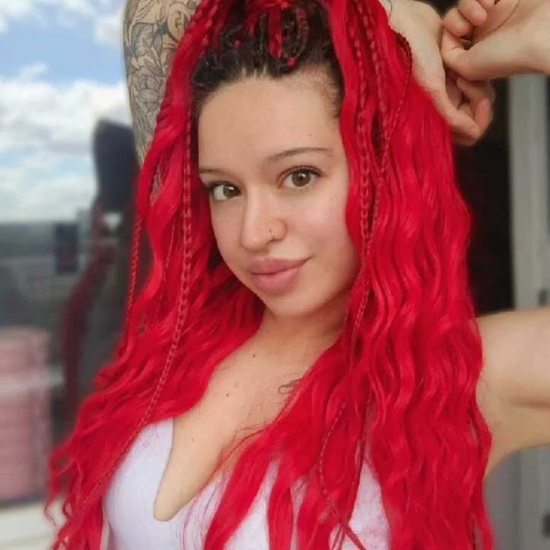 ElianaFox_ — FansOnlyX creator profile