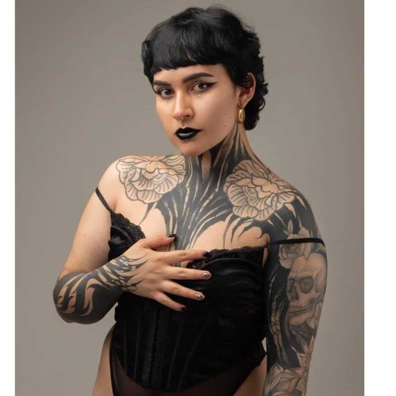 Luana_Fiore0 — FansOnlyX creator profile