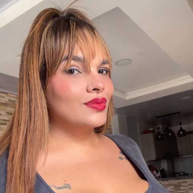 Vanesa_novvoa — FansOnlyX creator profile