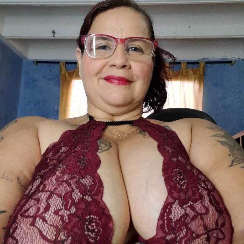 LauraRiley1 — FansOnlyX creator profile