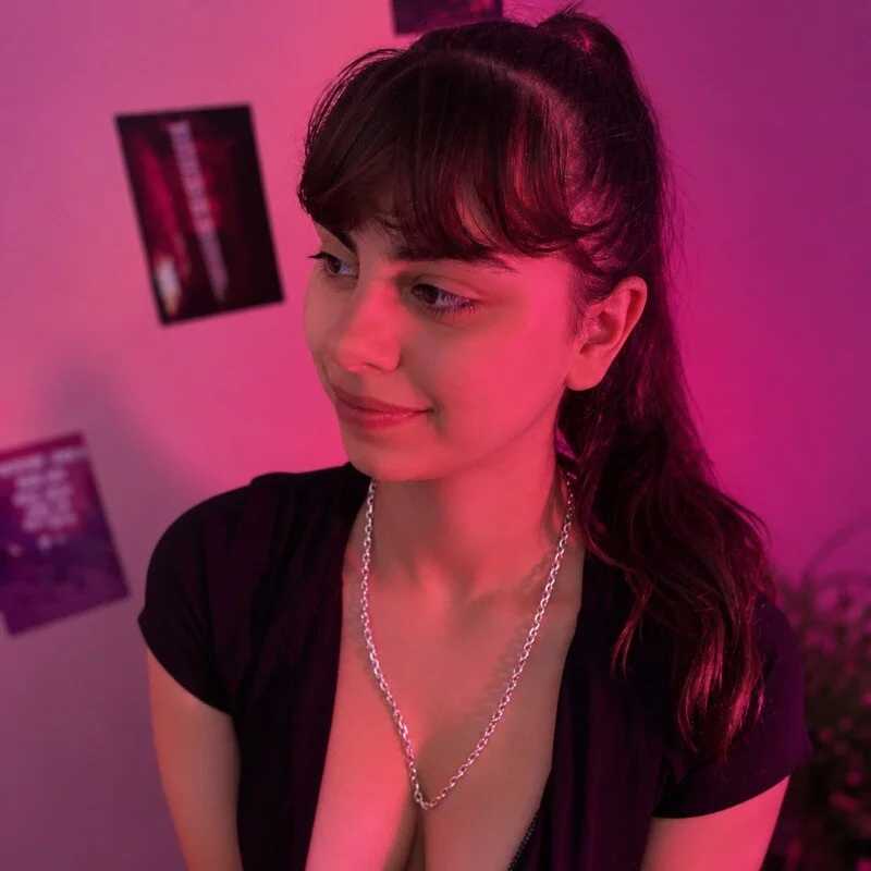 shadow_kiss_ — FansOnlyX creator profile