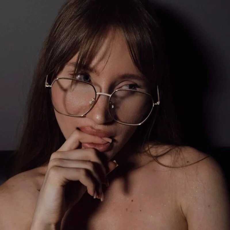 dear_laura — FansOnlyX creator profile