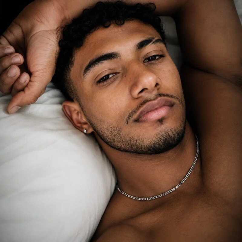 axel_hotter_camboy — FansOnlyX creator profile