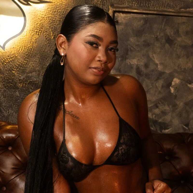 Chloe_LaurentXXX — FansOnlyX creator profile