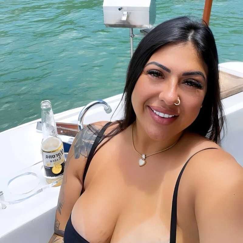 Sofiasexyhott — FansOnlyX creator profile