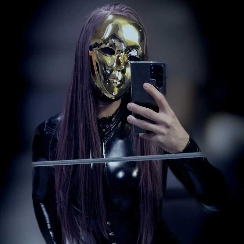 NoraInMask — FansOnlyX creator profile