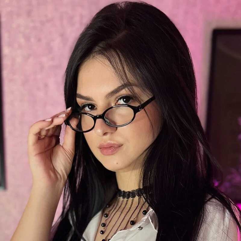 KrisTease — FansOnlyX creator profile