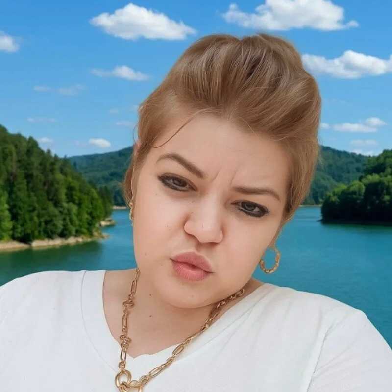 cindybbwsquirt — FansOnlyX creator profile