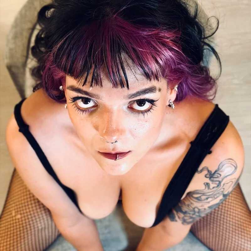 purple_em69 — FansOnlyX creator profile